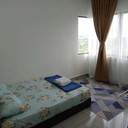 Fz Almyra Homestay Kajang Eksteriør bilde